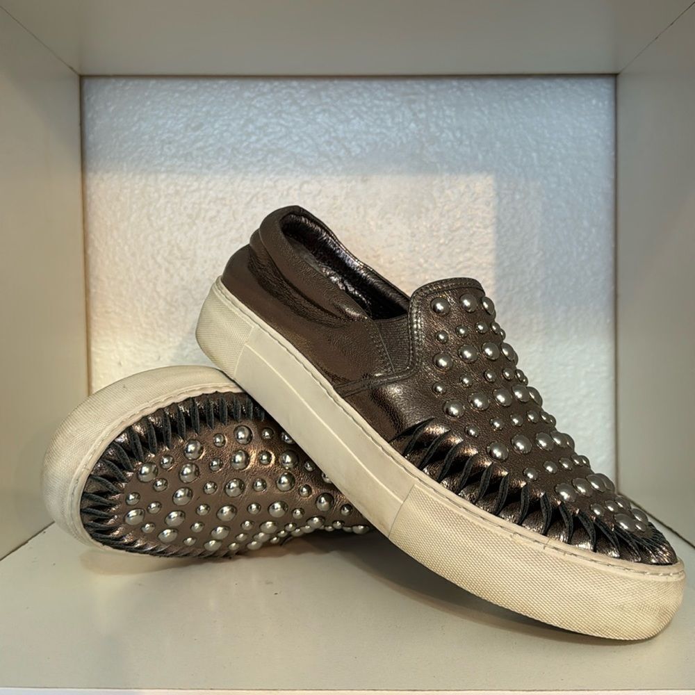 J Slides Womens Studded Woven Metallic Platform Pewter Silver Slip On Loafer